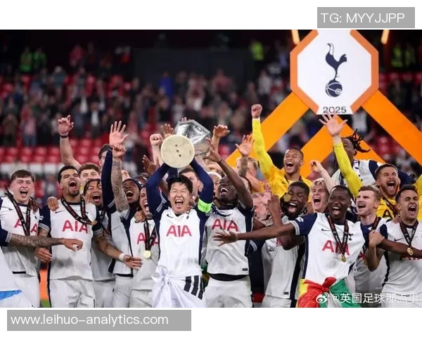 欧联杯热刺与波尔图激战成平局帽子戏法瞬间点燃全场激情