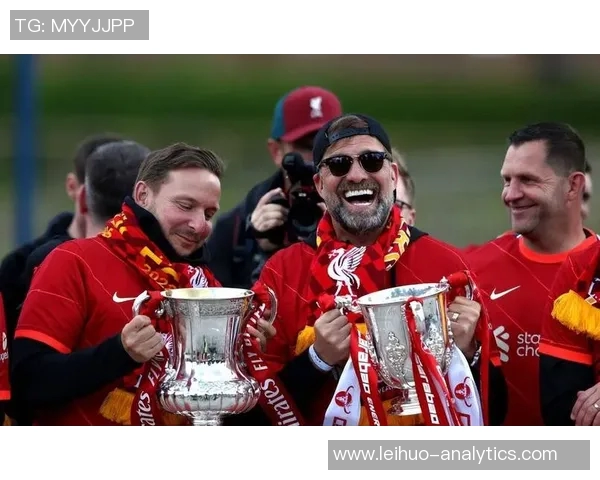 欧联杯历史冷门利物浦大胜尤文图斯引发全场震撼