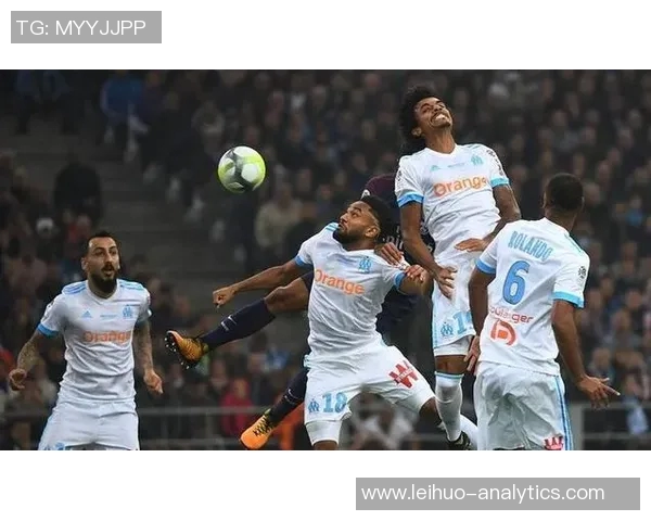 本菲卡惊天逆转巴萨4-3绝杀瞬间引发争议判罚全场沸腾