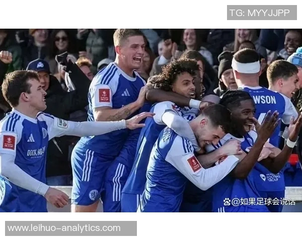 足总杯惊现历史冷门那不勒斯与波尔图激战成平局引发全场狂欢