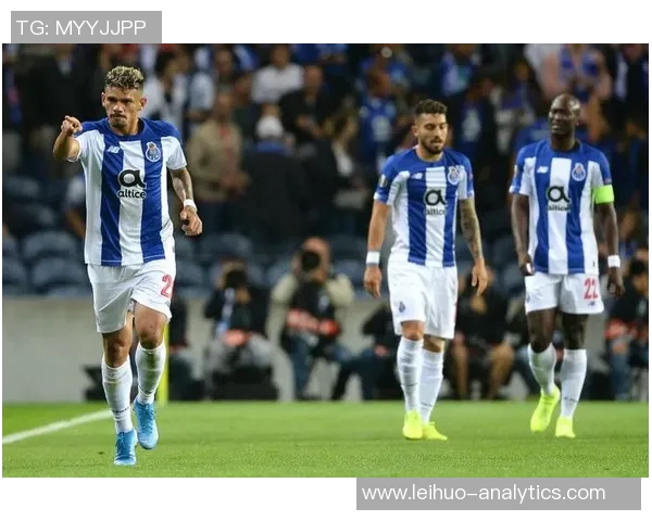 国米与本菲卡友谊赛战平精彩瞬间回顾十大进球引发全场热烈反响 国米与本菲卡友谊赛战平精彩瞬间回顾十大进球引发全场热烈反响